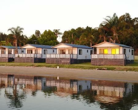 Tuross Lakeside Holiday Park ทูรอสเฮดส์ ภายนอก รูปภาพ
